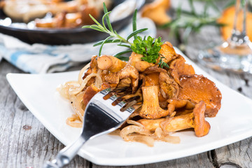 Some cooked Chanterelles