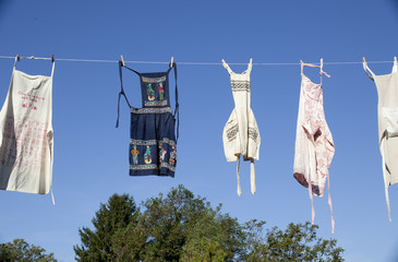 linges suspendu a un fil © auryndrikson