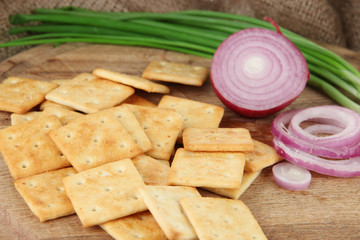 Delicious crackers with onions