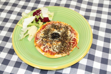 petite pizza