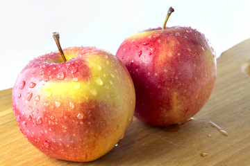 Apples on the desk