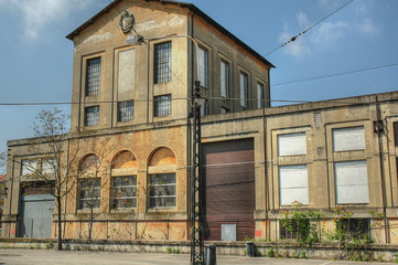 Fototapeta na wymiar Stare nieczynne fabryki