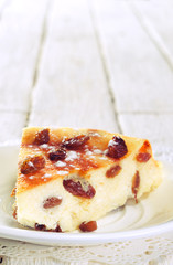 cottage cheese with raisins