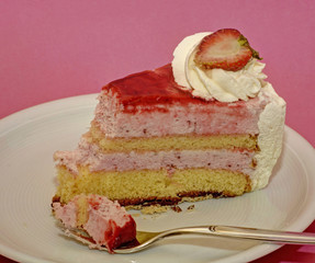 Erdbeersahnetorte