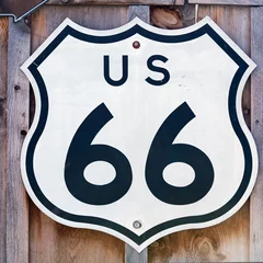 Photo sur Aluminium Route 66 Grand signe de la route 66 sur la clôture de la maison de l& 39 Arizona