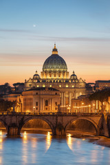 Fototapeta na wymiar Bazylika Świętego Piotra Watykan Rzym