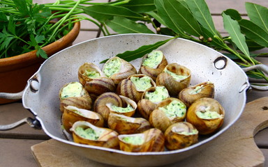 escargots farcis ,plat cuisiné