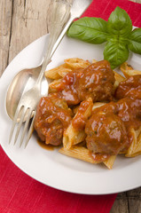 italian meat balls with noodle