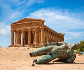 Concordia temple in the Valley of the Temples, Agrigento, Italy - obrazy, fototapety, plakaty