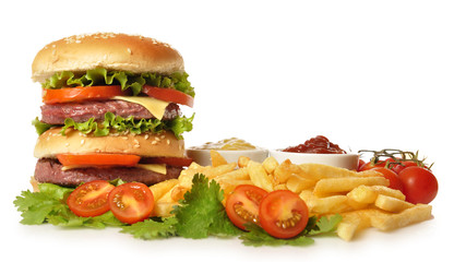 Hamburguesa,patatas y salsas