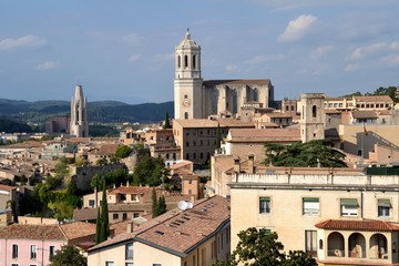 Vista de la ciudad de Girona con la catedral