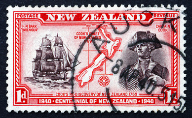 Postage stamp New Zealand 1940 Captain Cook, Map of New Zealand