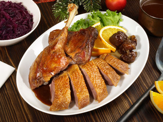 Weihnachtsgans mit Rotkohl