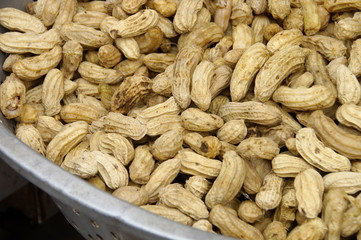 Boiled peanuts