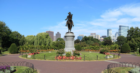 Bronze statue of George Washington in Boston Public Garden