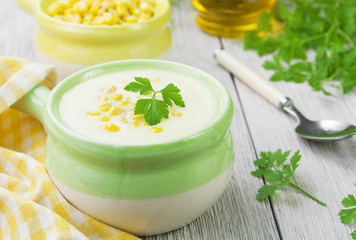 Obraz na płótnie Canvas Cream soup with corn