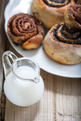 Cinnamon rolls