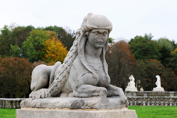 Fototapeta na wymiar statue sphinx