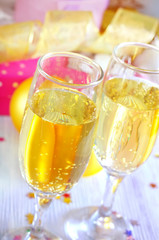 champagne flutes