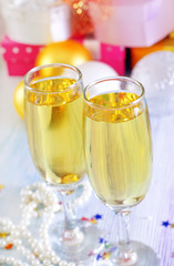 champagne flutes
