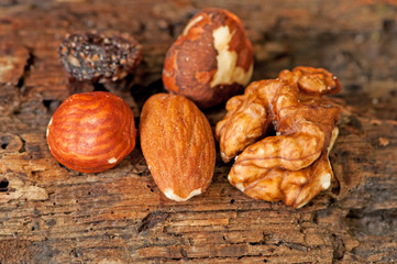 Nut