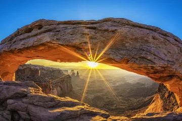 Crédence de cuisine en verre imprimé Parc naturel Lever du soleil à Mesa Arch