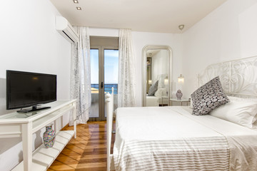 luxury bedroom