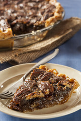 Homemade Delicious Pecan Pie