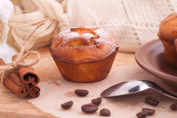 Muffins with cinnamon