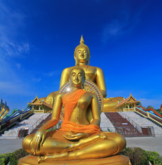Fototapeta premium Big buddha statue at Wat muang in Thailand