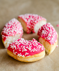 Sliced donut