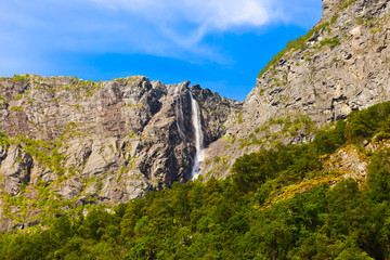 Fototapeta na wymiar Waterfall in Flam - Norway