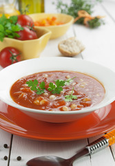 Tomato soup with white beans