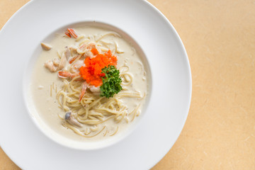 Spaghetti cream cheese cabonara shrimp