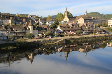 Fototapeta na wymiar Argentat.(Corrèze)