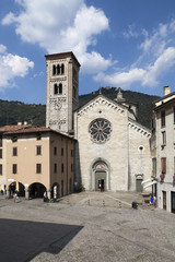 Fototapeta na wymiar Como Kościół San Fedele