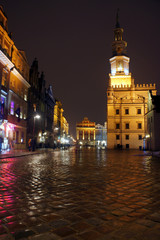 Fototapeta premium Old Market with City Hall in Poznan by night, Poland.