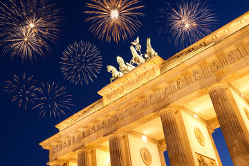 feuerwerk über dem brandenburger tor © sp4764