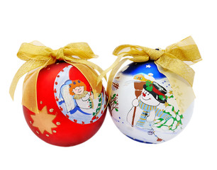 decorated christmas tree balls with golden ribbon