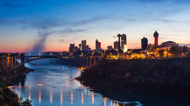 Niagara Falls in evening
