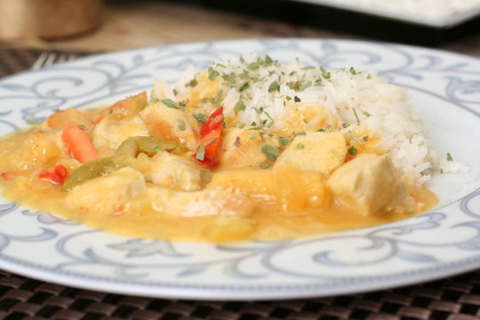 Asiatisches Huhnchen mit Reis