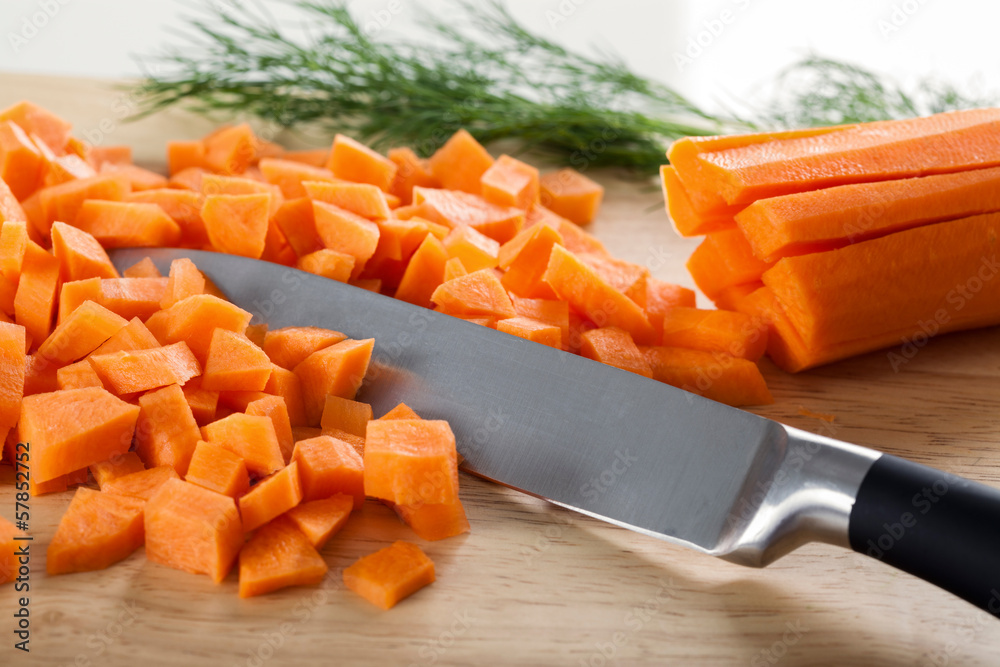 Wall mural Cutting carrot