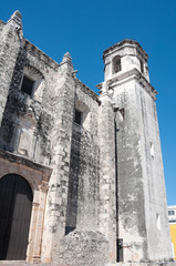 Fototapeta na wymiar Starożytny kościół San Jose, Campeche (Meksyk)