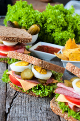 Toast sandwiches
