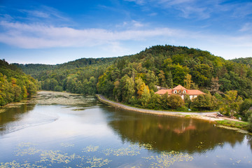 Fototapeta na wymiar Jezioro Harasova w Czechach