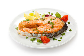 Grilled salmon and vegetables