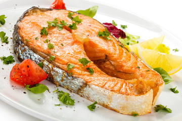 Grilled salmon and vegetables