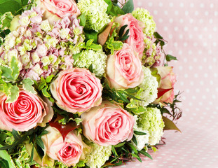 bouquet of pink roses flowers