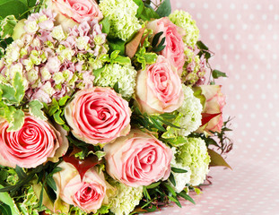 bouquet of pink roses flowers