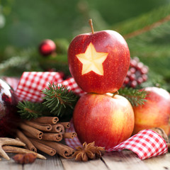 Weihnachtszeit, Apfel